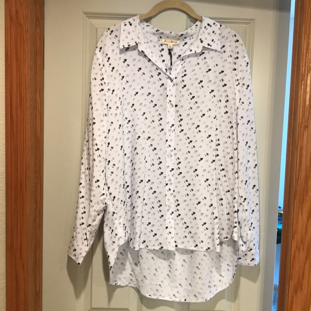 Jane and Delancey XL Blouse with Small Hearts